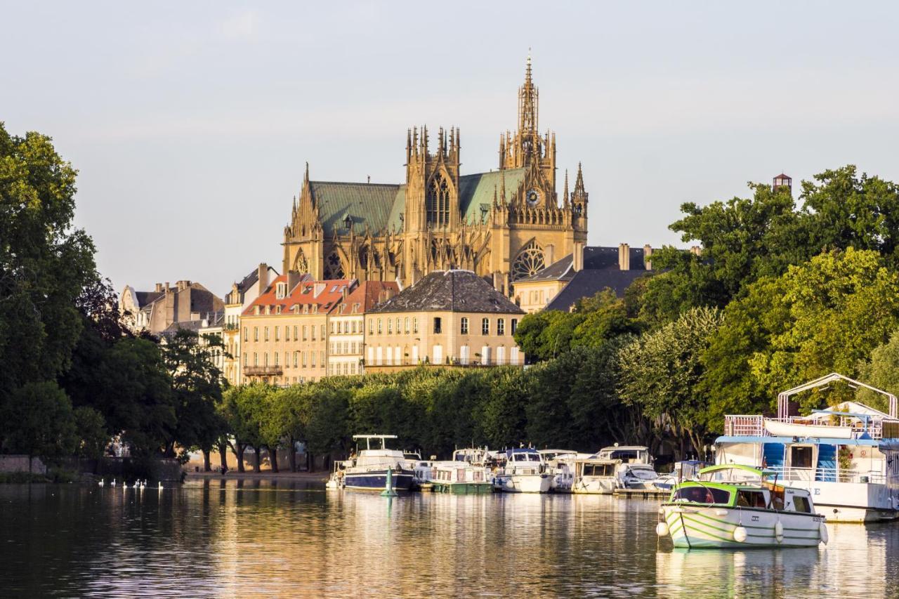 ☆ Gite 4 Chambres ☆ Vue Vieille Ville ☆ Netflix ☆ Metz Exterior photo